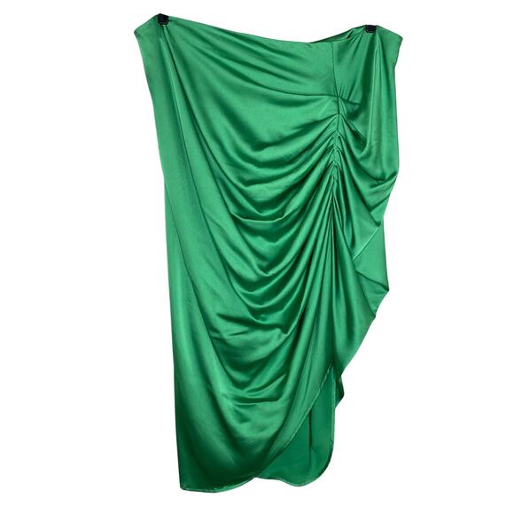 Pretty Little Thing Plus Green Ruched Asymmetrical Satin Skirt Size 2X - Picture 1 of 9